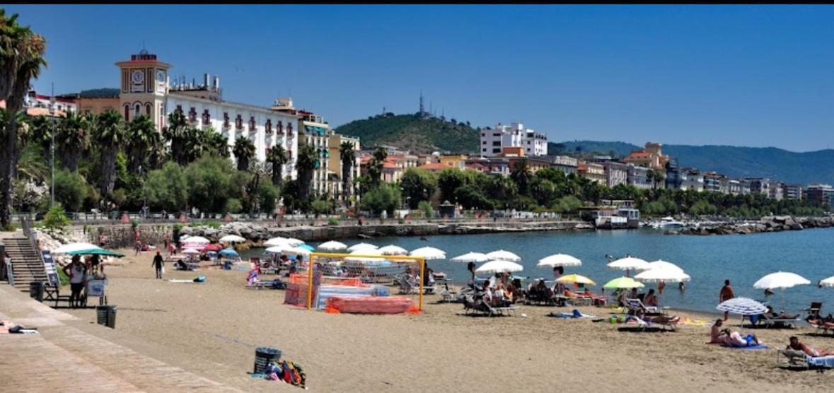 Salerno Mare E Luci Deluxe Lejlighed Eksteriør billede